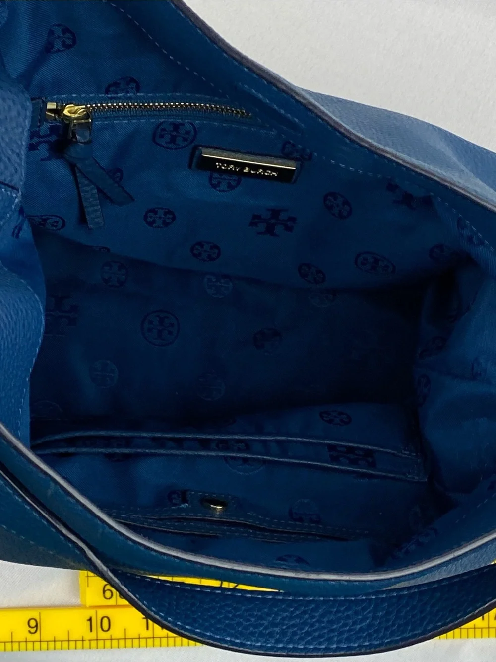 EUC Tory Burch Navy  Blue  Thea Slouchy Hobo Large Pebbled Leather Bag Purse